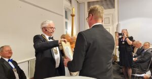 Utdelning av Sankt Sigfrids Gilles Kulturplakett 2025 till Thomas Lissing